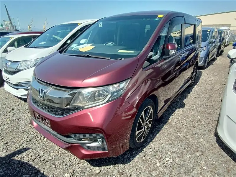 Honda STEPWAGON Spada